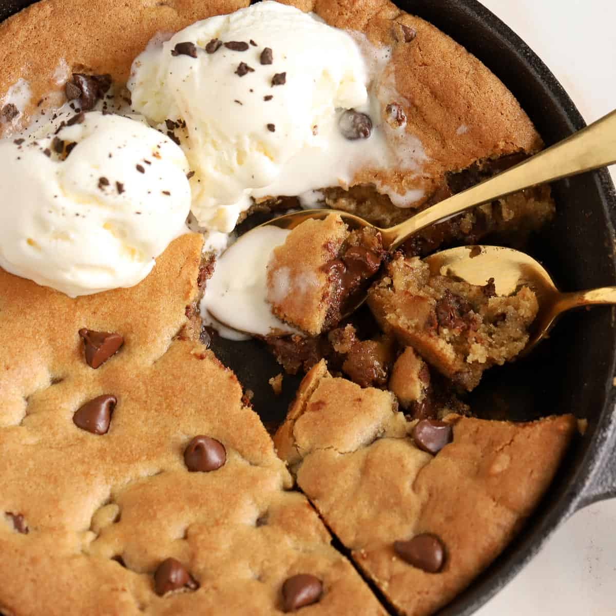 Skillet Cookie
