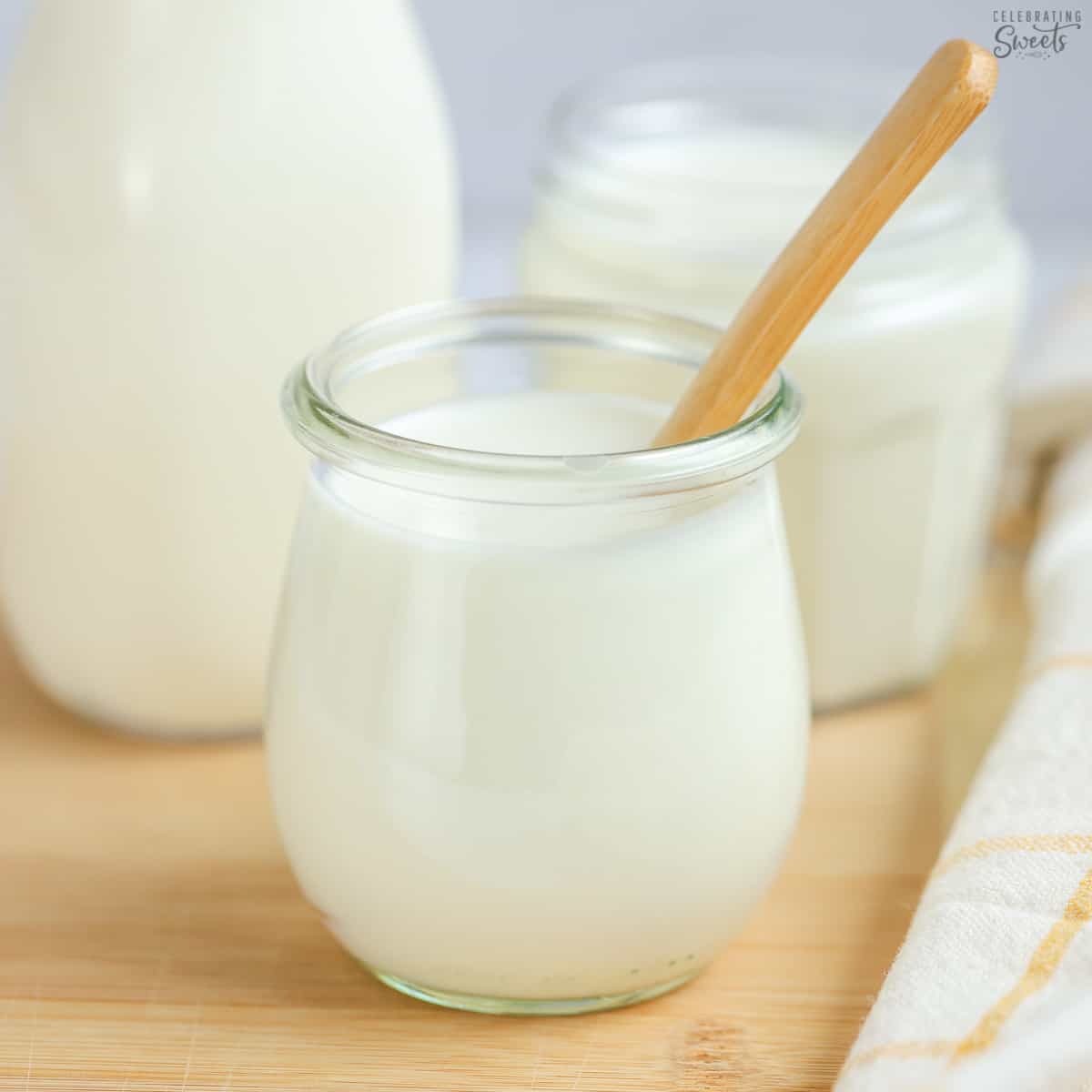 Buttermilk Substitutes (5 Options)