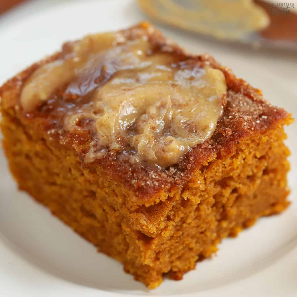 Easy Cinnamon Sugar Pumpkin Cake
