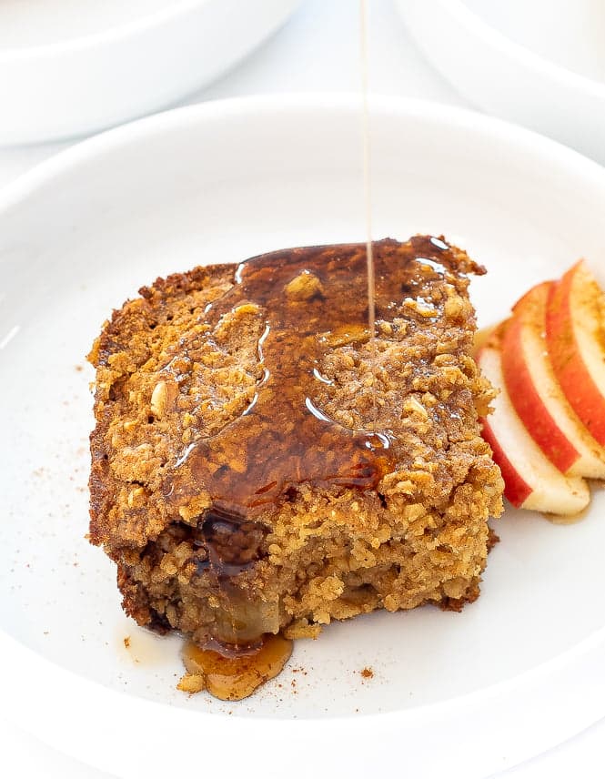 Healthy Baked Apple Oatmeal