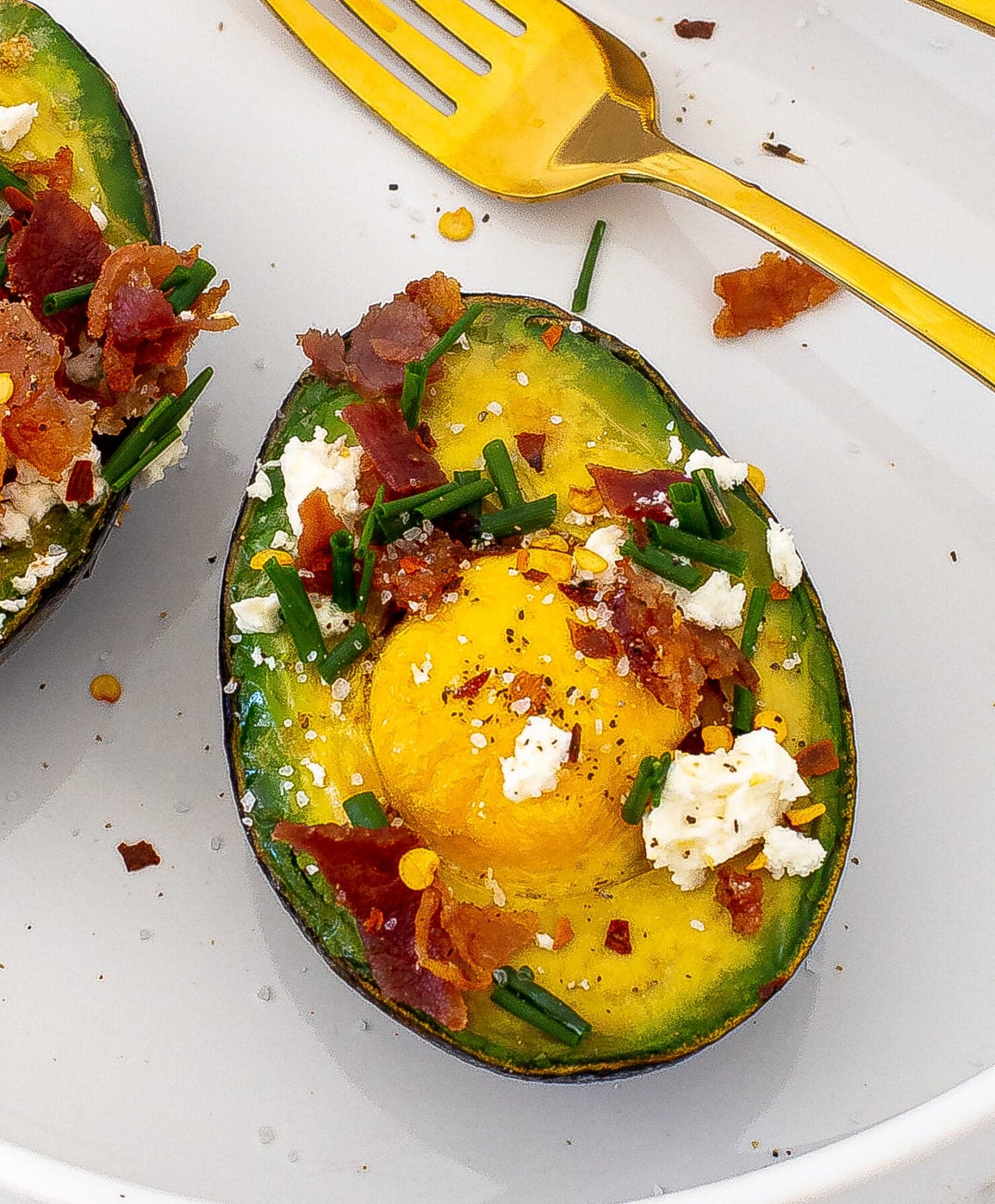 Baked Eggs In Avocado