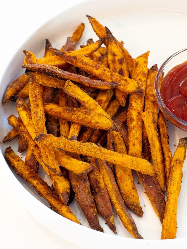 Baked Sweet Potato Fries With Spicy Ketchup