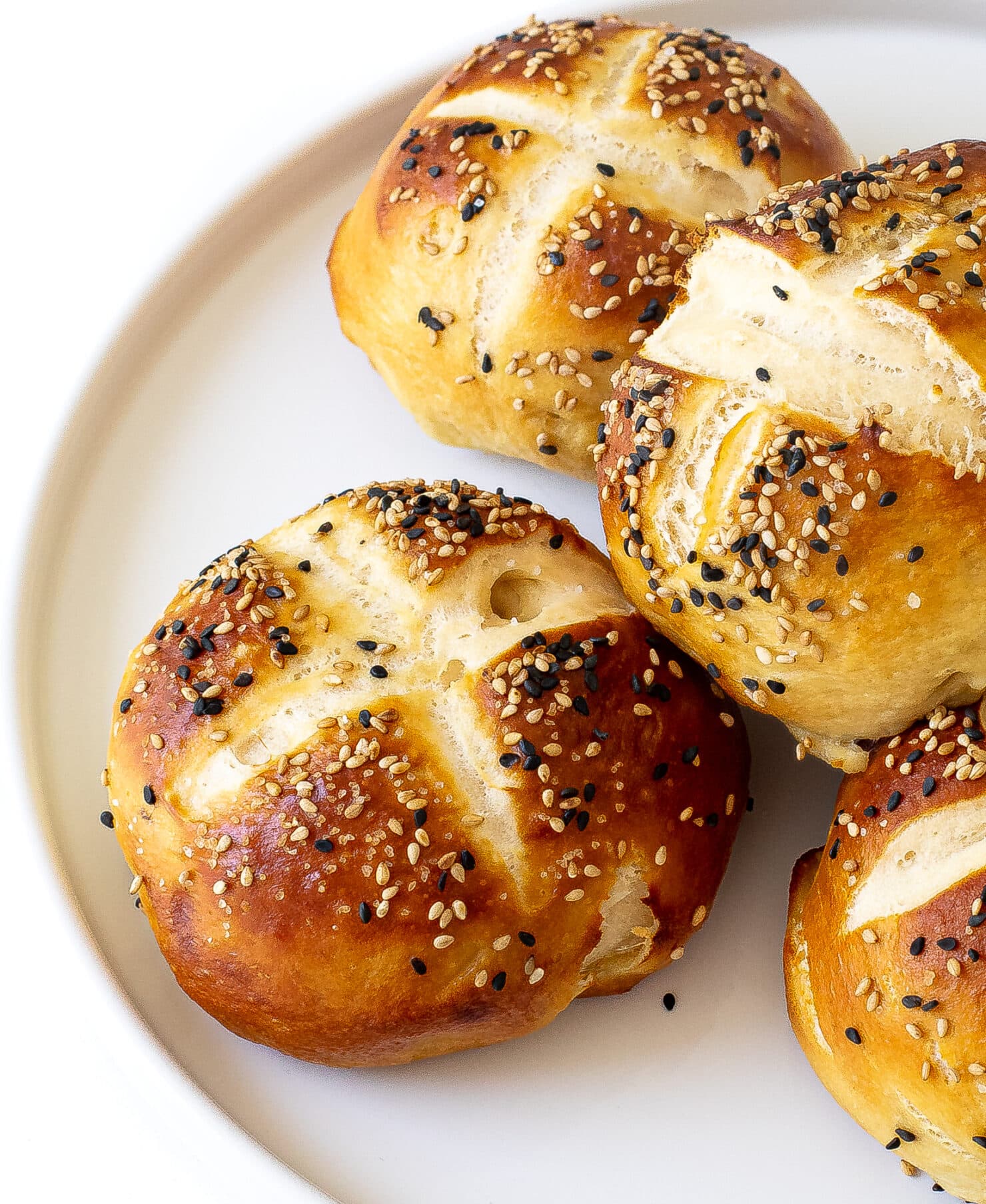 Pretzel Rolls