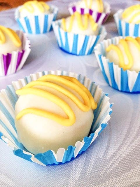 Lemon Oreo Truffles