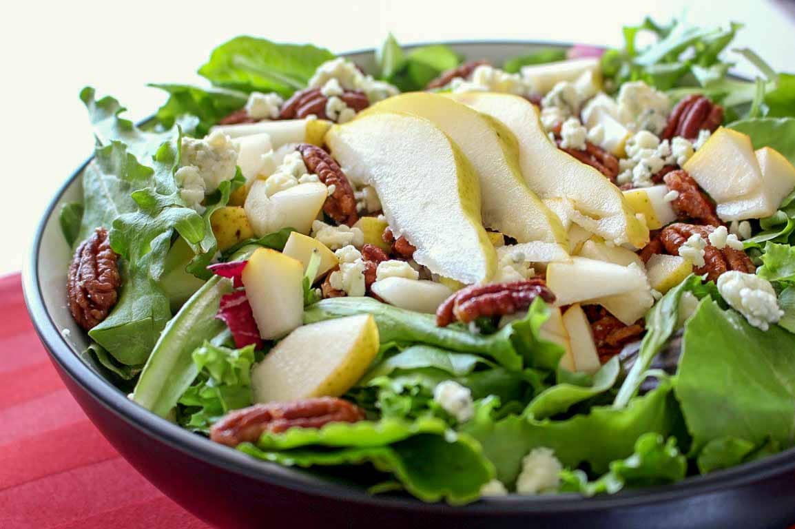 Pear Salad with Bleu Cheese and Pecans