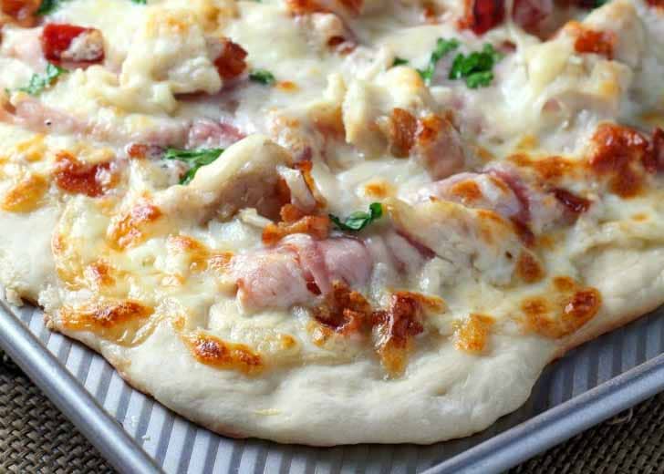 Chicken Cordon Bleu Pizza