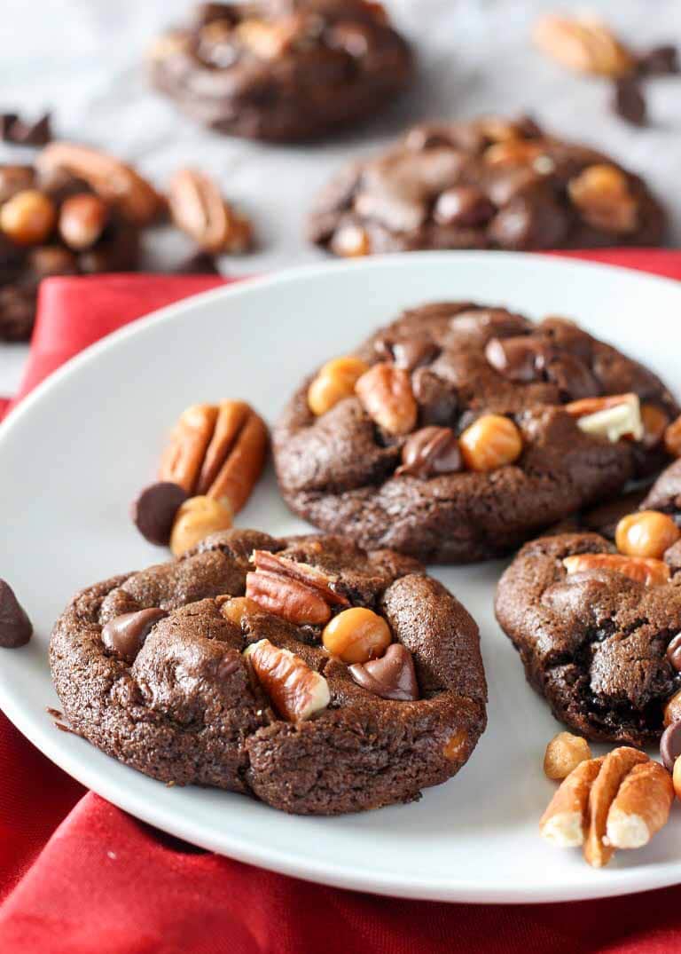 Chocolate Turtle Cookies