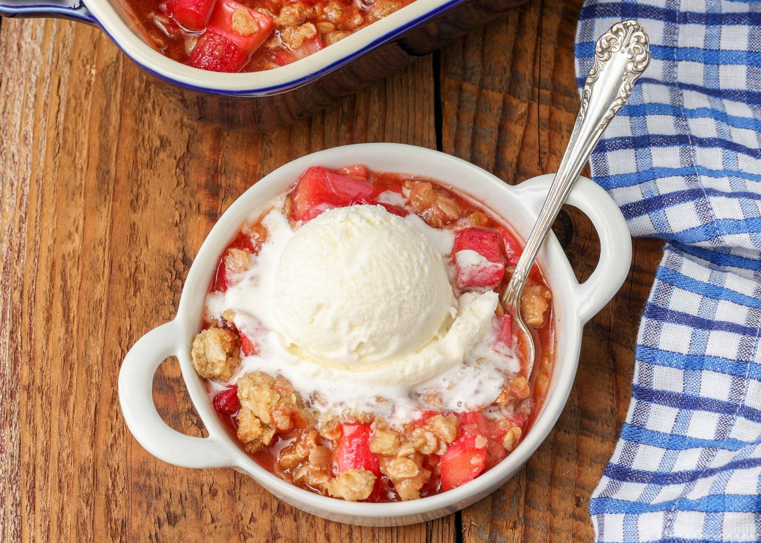 Rhubarb Crisp