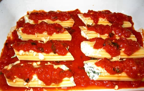 Ricotta and Spinach Manicotti