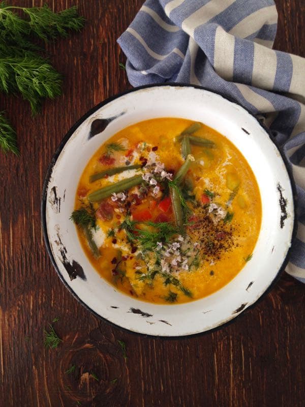 Roasted Garlic & Green Bean Soup Recipe