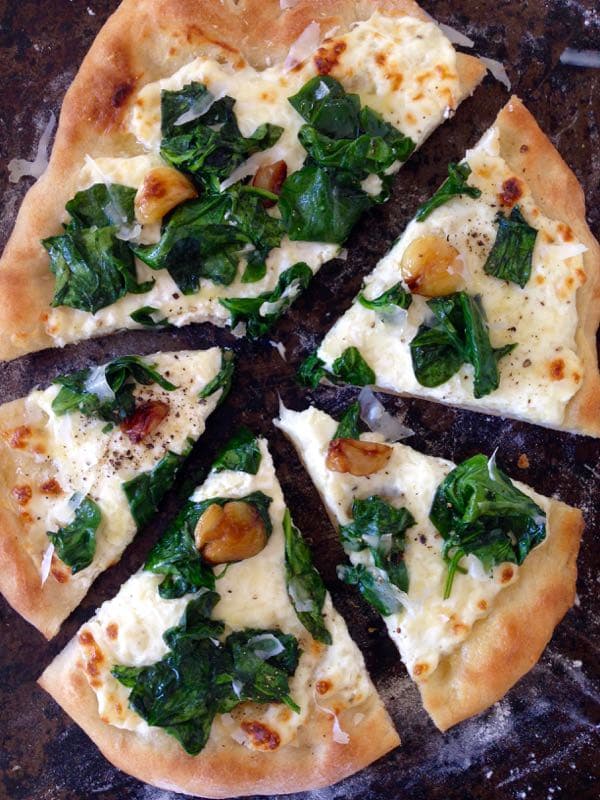 Ricotta Spinach Pizza (Pizza Bianca)