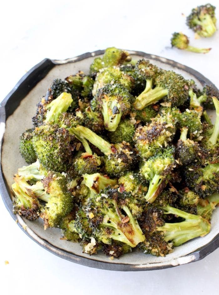 Easy Oven Roasted Broccoli