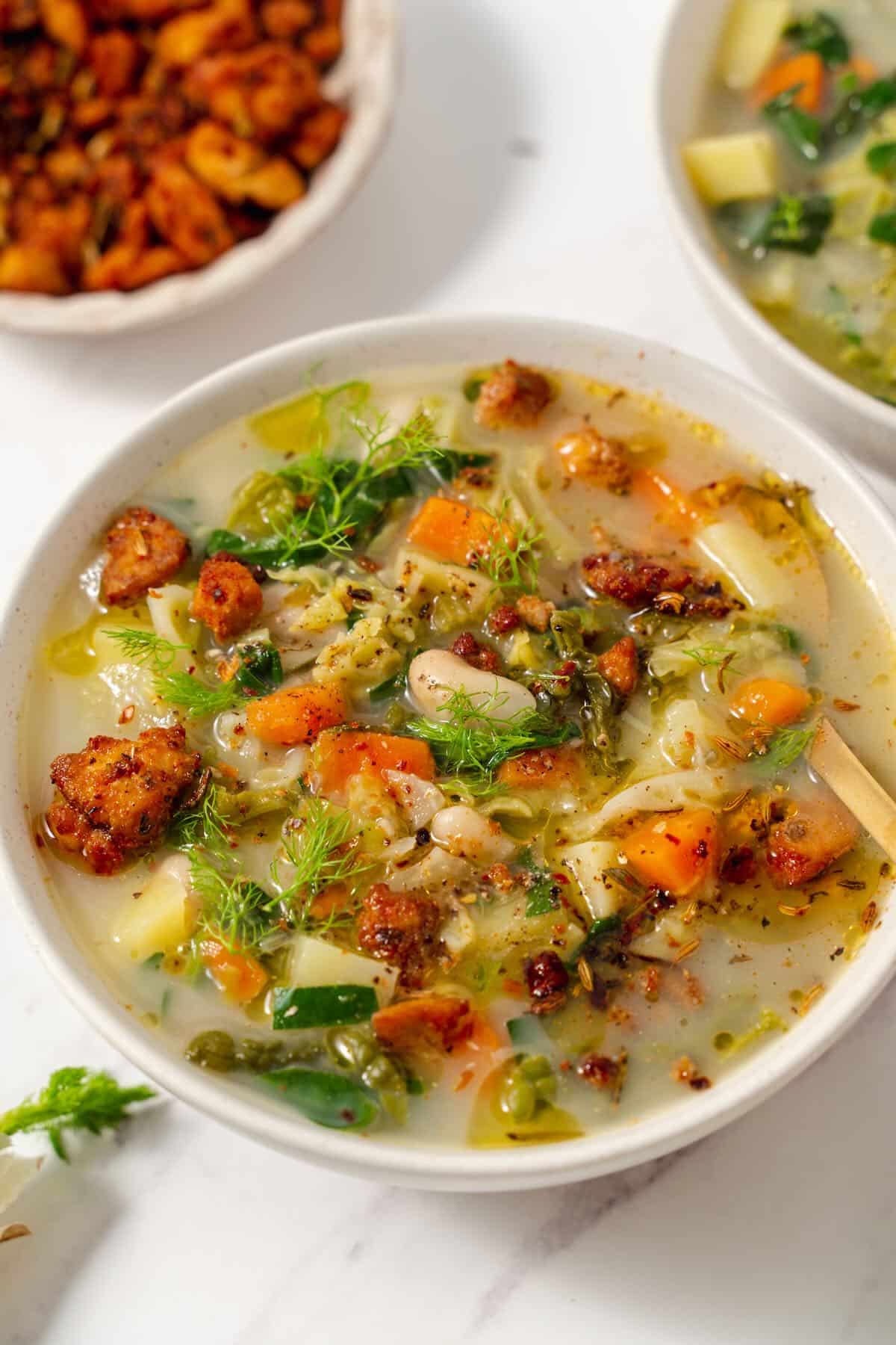 Tuscan White Bean Soup (Zuppa Etrusca)