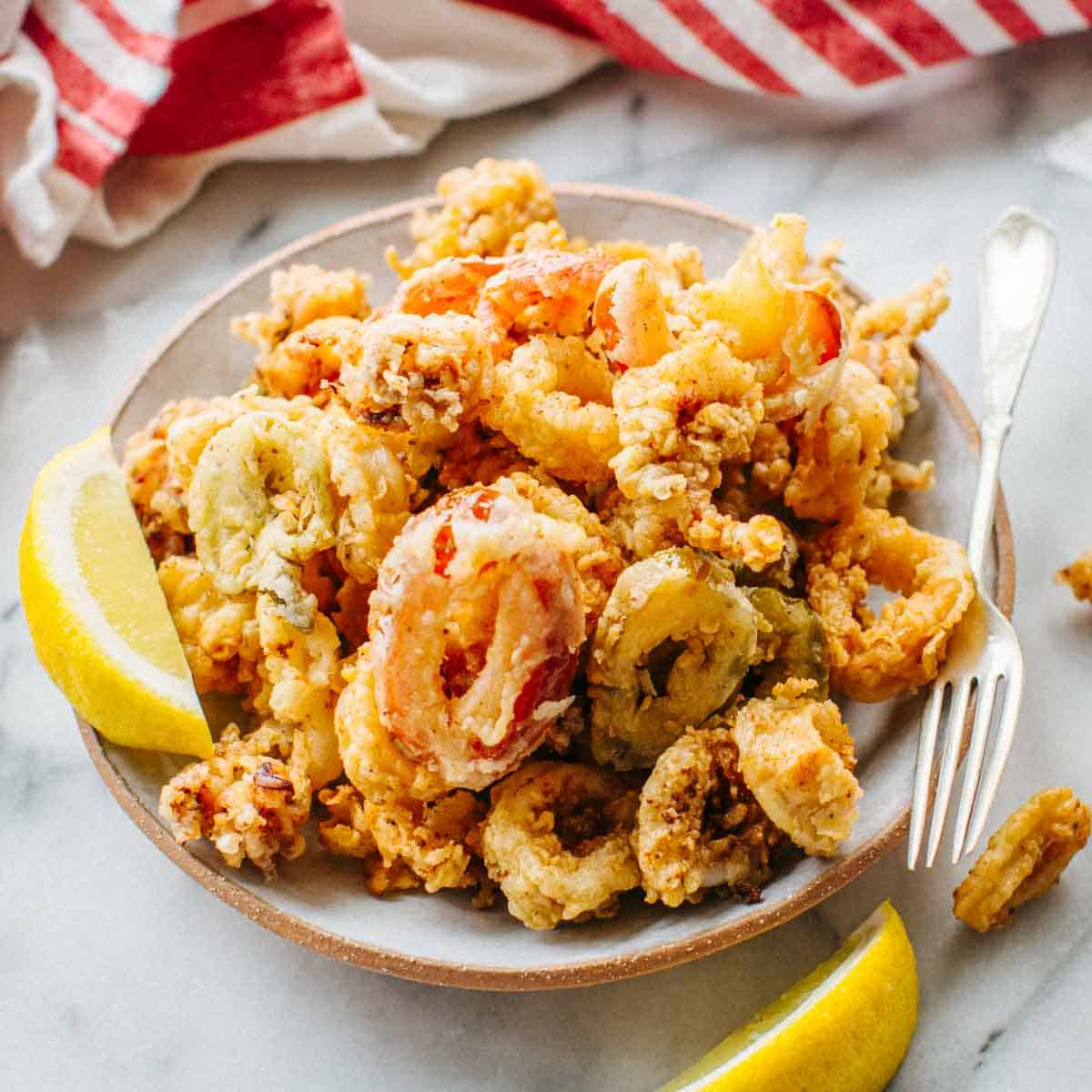 Fried Calamari (Calamari Fritti)