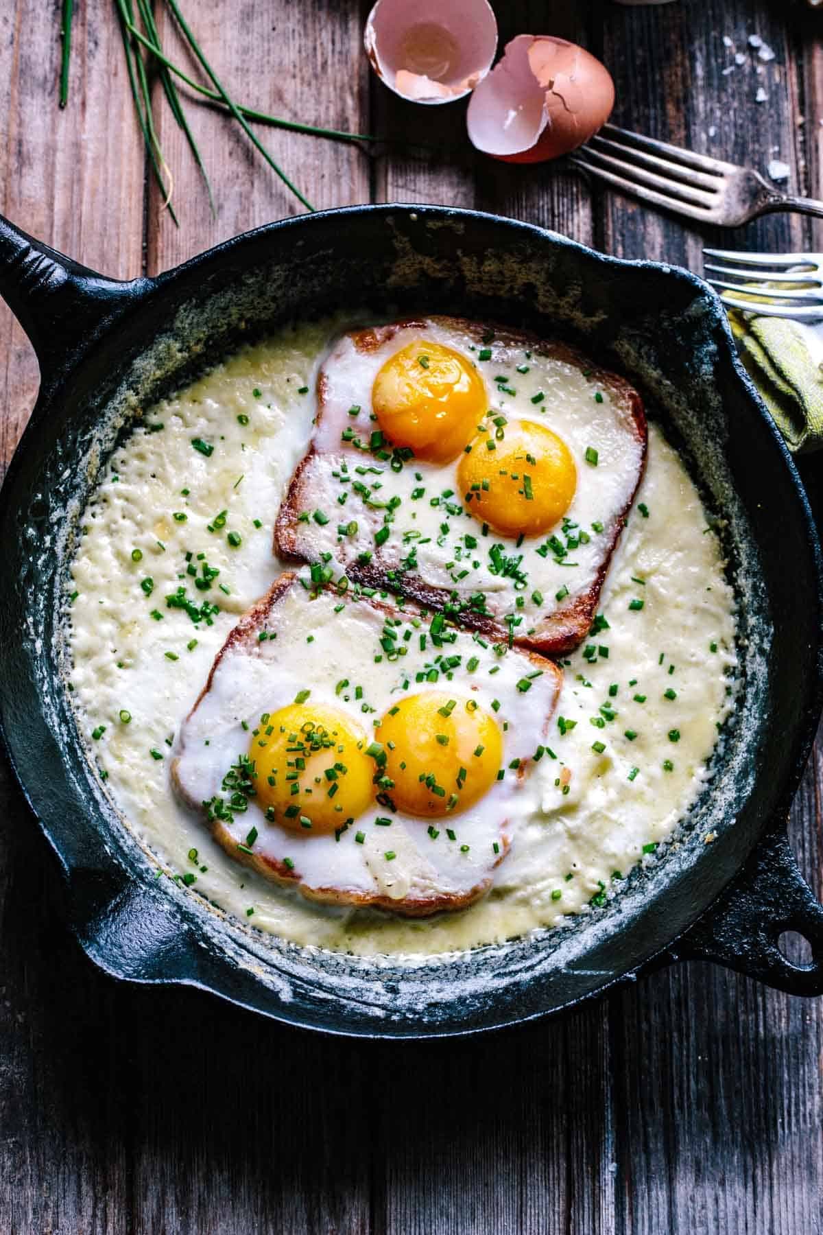 Oeufs au plat Bressanne