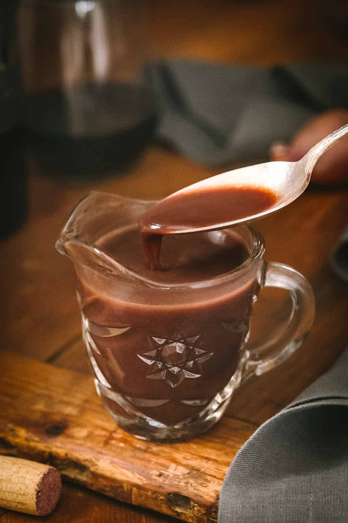 Red Wine Reduction Sauce For Steak (Bordelaise)