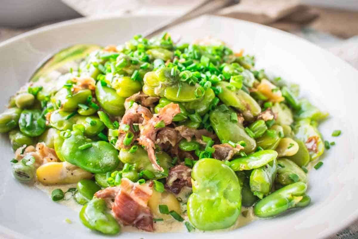 Fava Beans with Prosciutto and Cream
