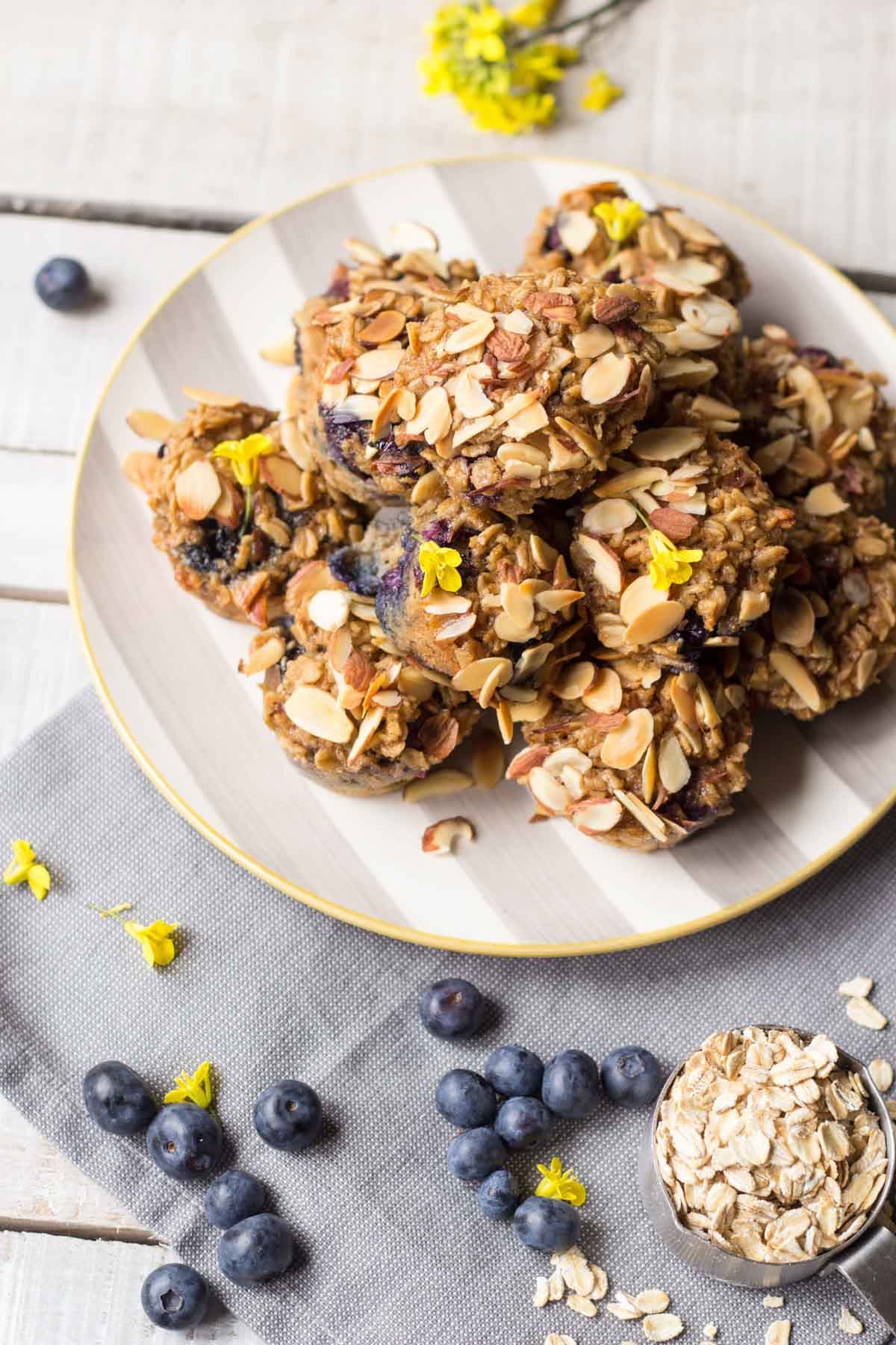 Baked Oatmeal Cups with Blueberries