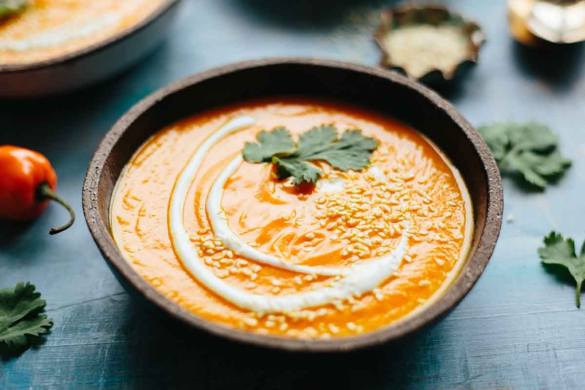 Spicy Carrot Soup with Yogurt