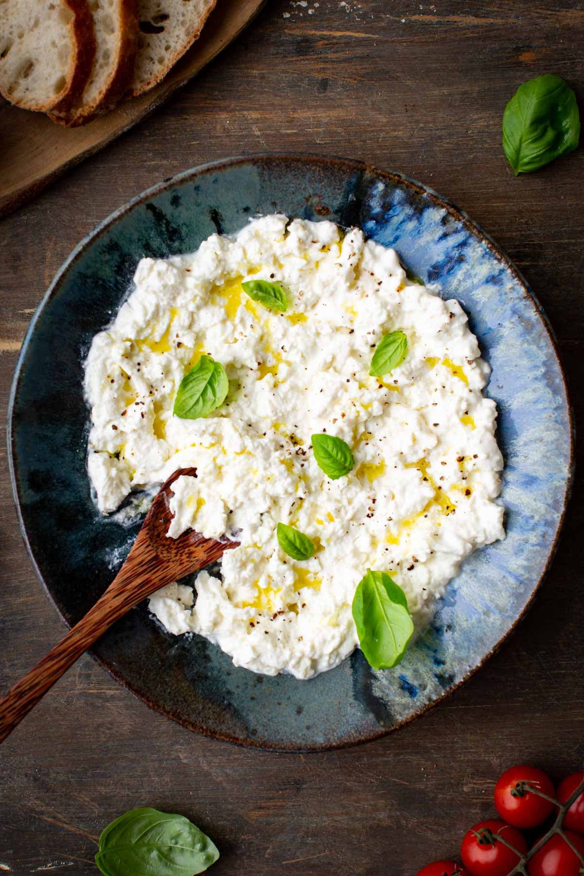 How to Make Stracciatella Cheese