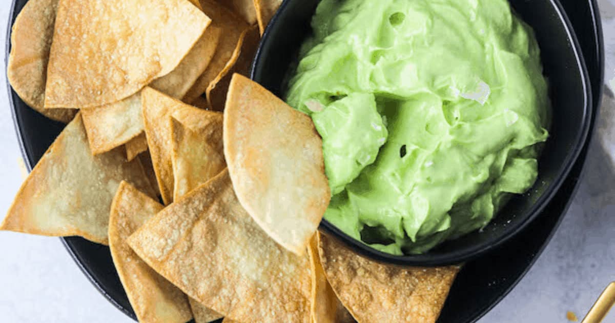2 Minute Avocado Lime Crema