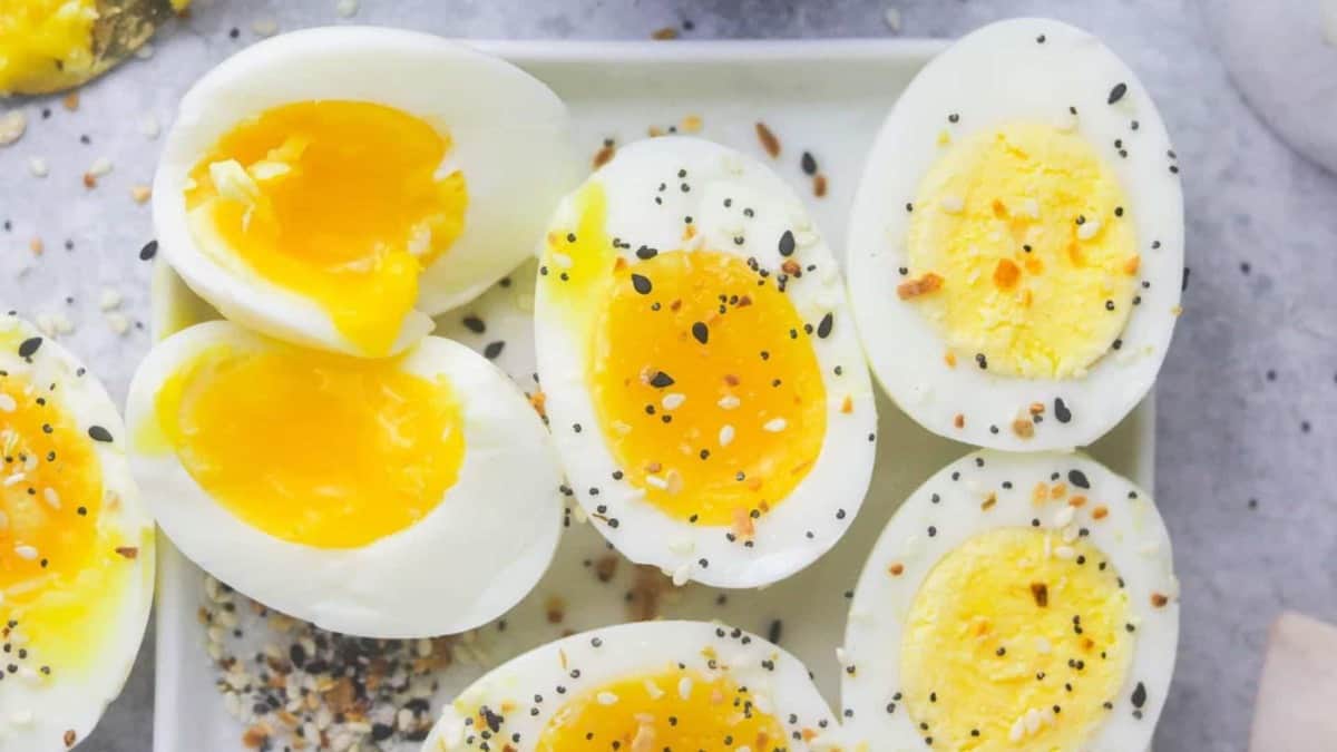 Air Fryer Boiled Eggs (Hard & Soft Boiled!)