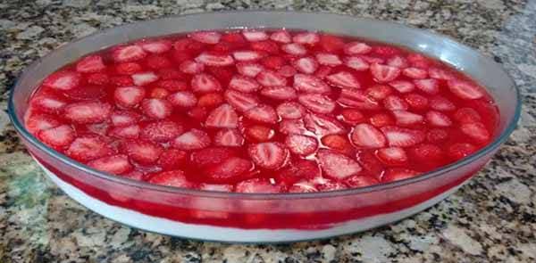 Sobremesa de Morango Simples