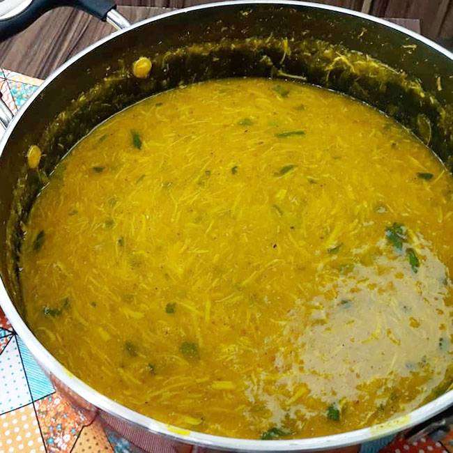 Caldo de Mandioca com Frango