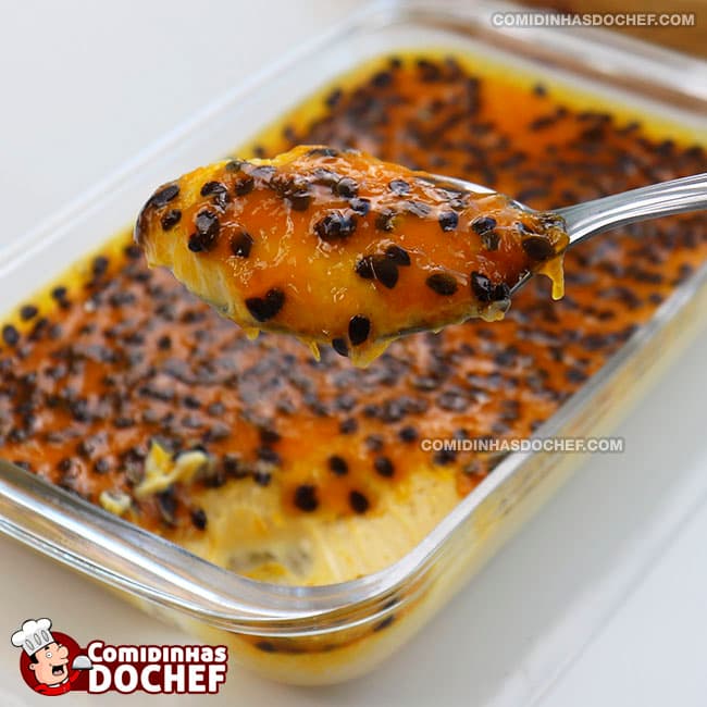 Mousse de Maracujá com Creme de Leite