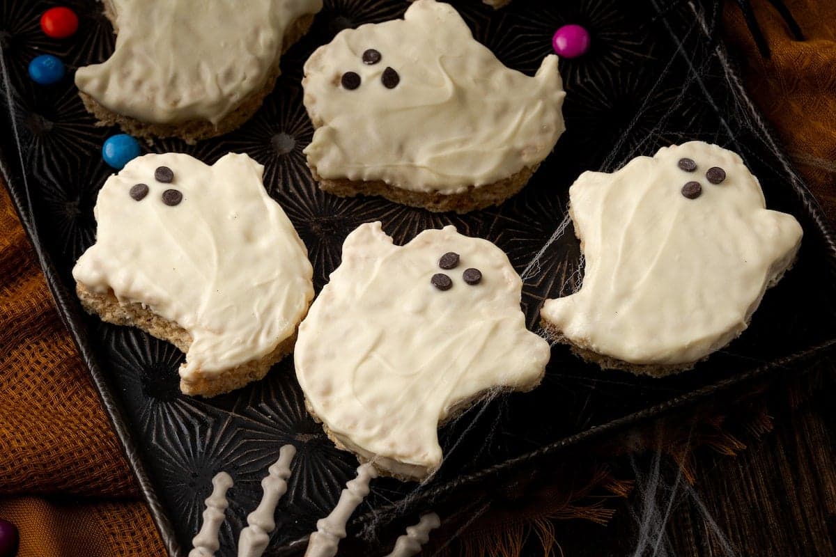 Halloween Krispie Treats