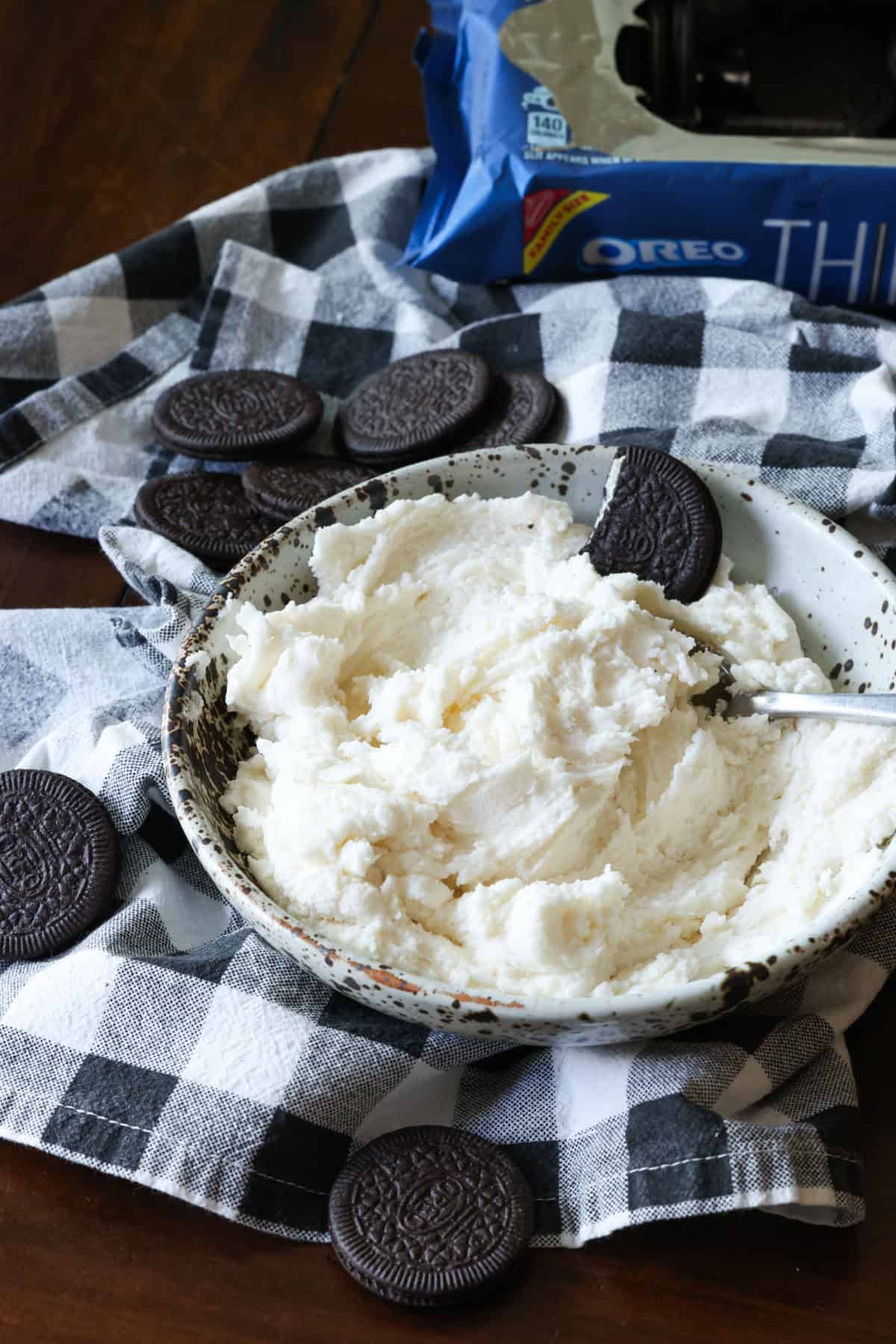 Oreo Cookie Filling Dip