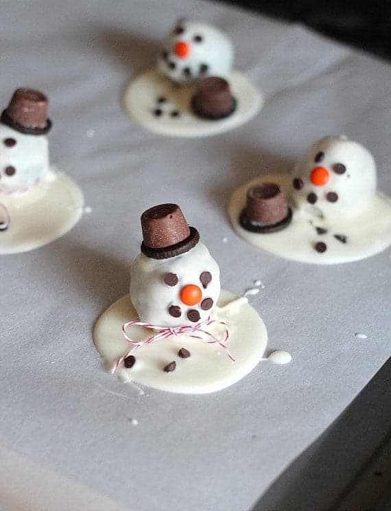 Melting Snowman Oreo Cookie Balls