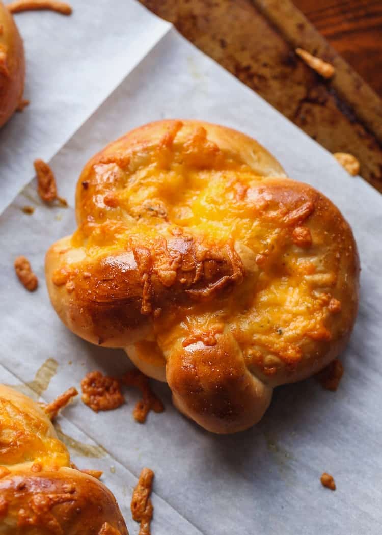 Easy "Cracked Out" Soft Pretzels