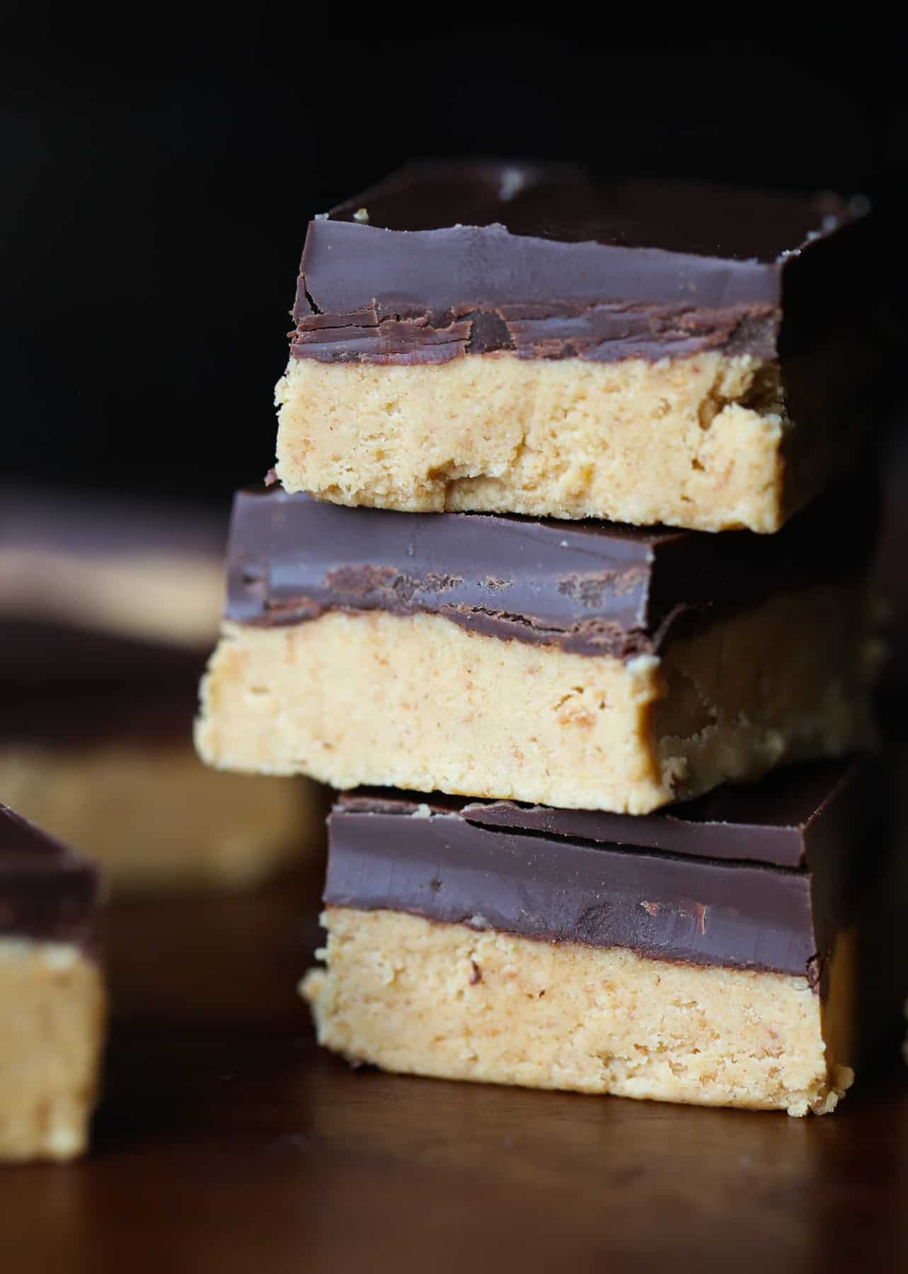 No Bake Chocolate & Honey Peanut Butter Bars