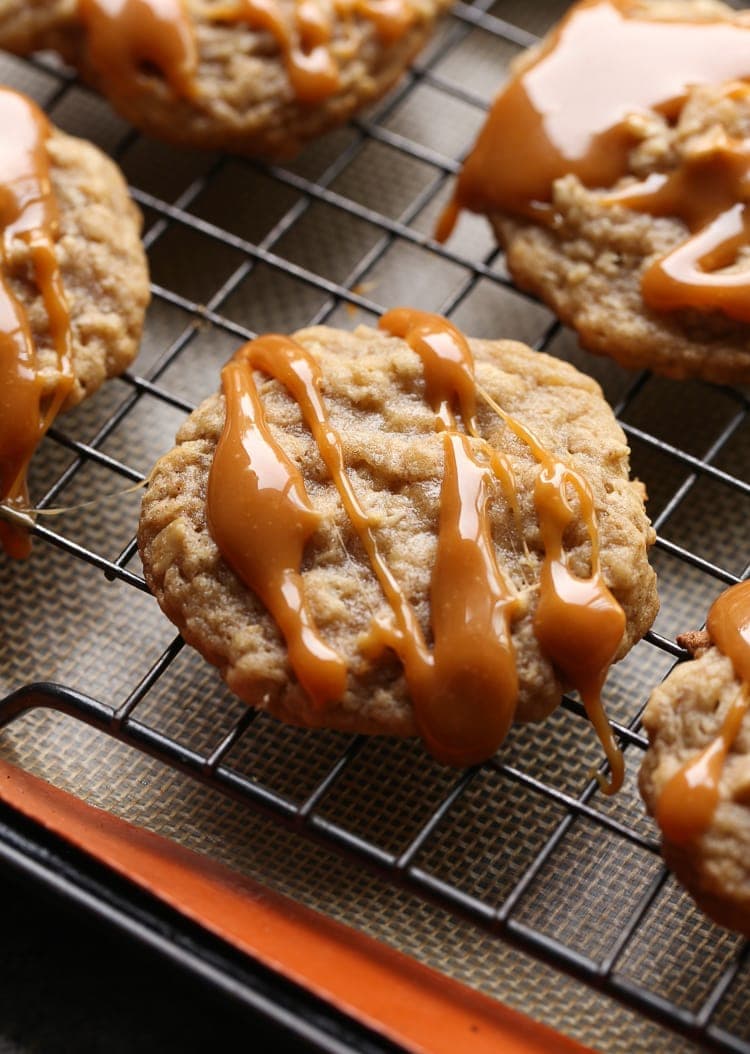 Caramel Apple Oatmeal Cookies