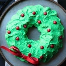 M&M Wreath Cake