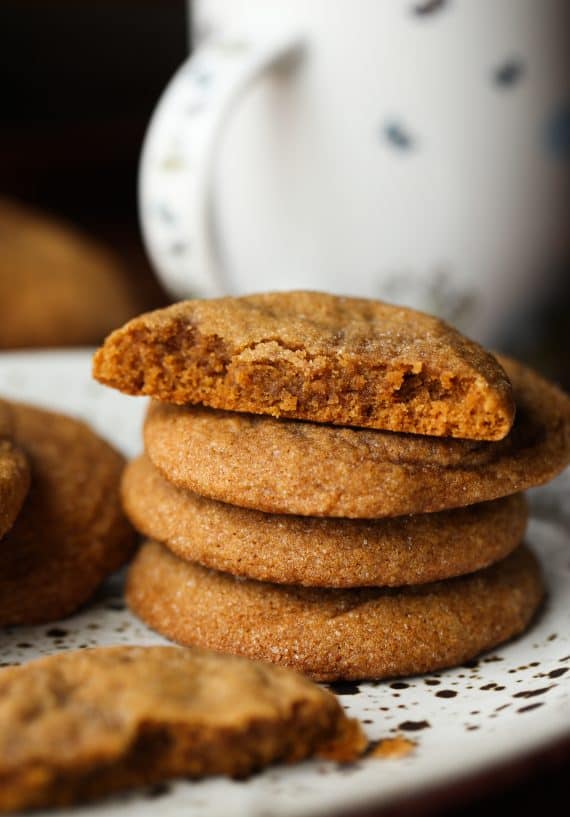 Chewy Molasses Cookies