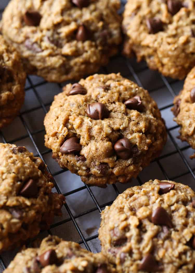 Oatmeal Chocolate Chip Cookies