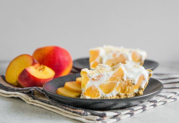 Icebox Peach Pie