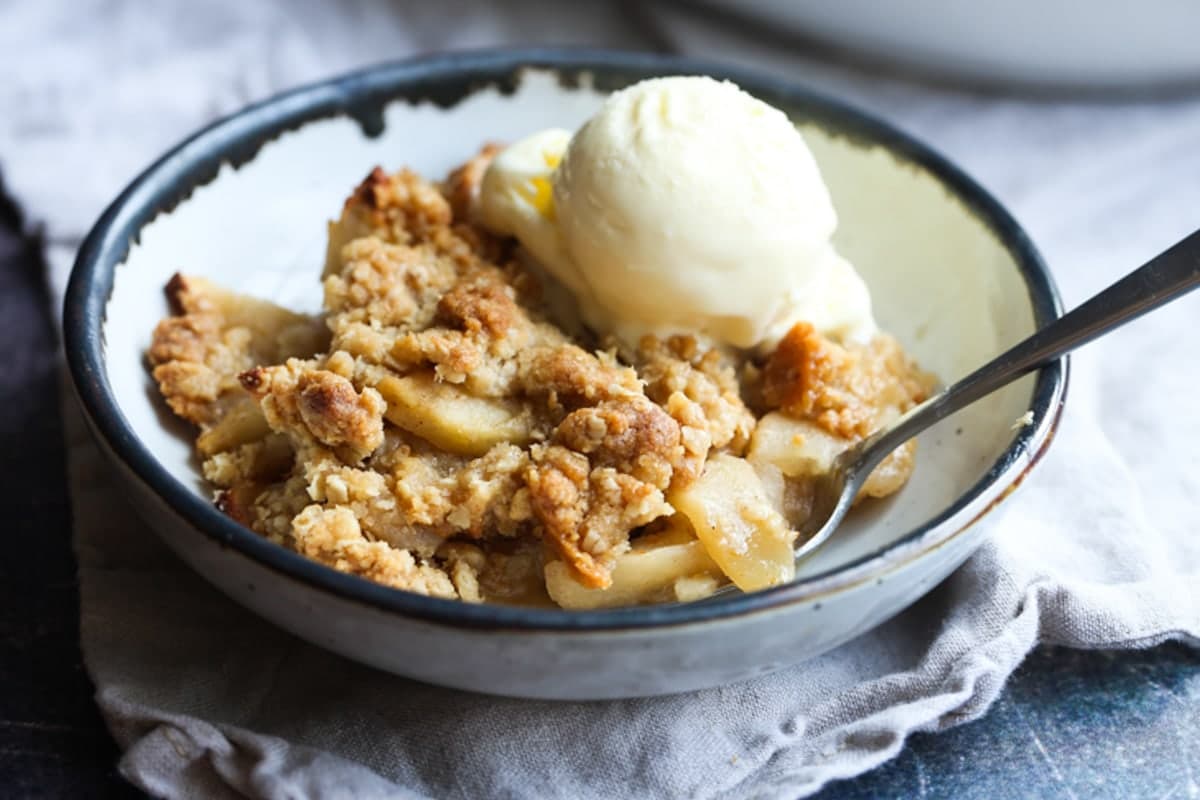 Easy Apple Crisp Recipe