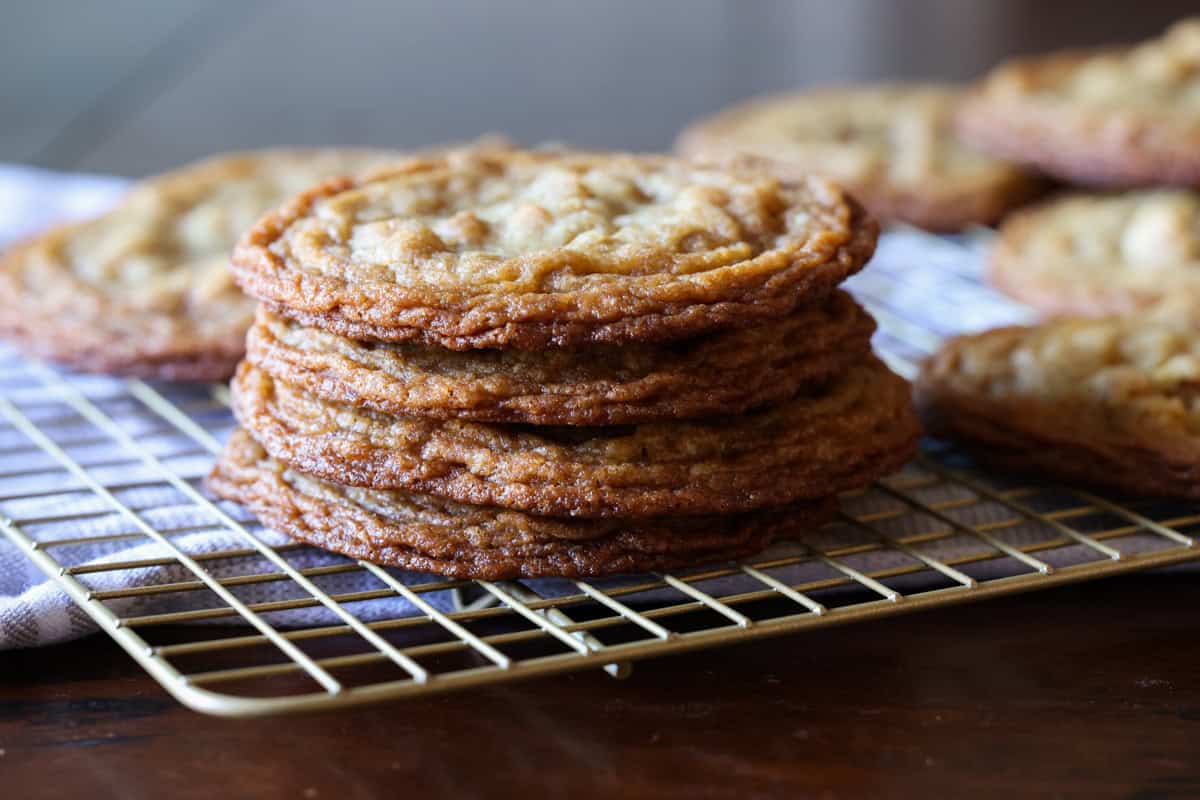 Chewy Walnut Cookies