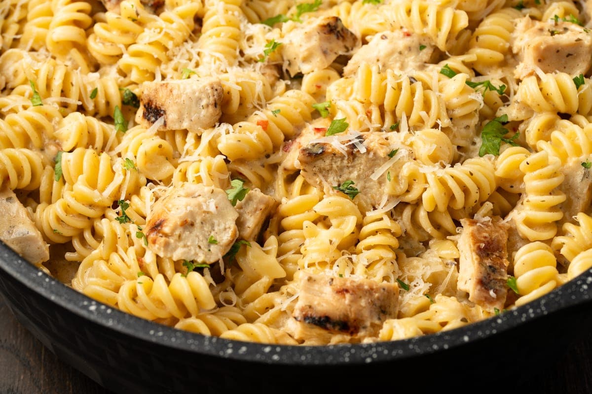 Buffalo Wild Wings Garlic Parmesan Chicken Pasta