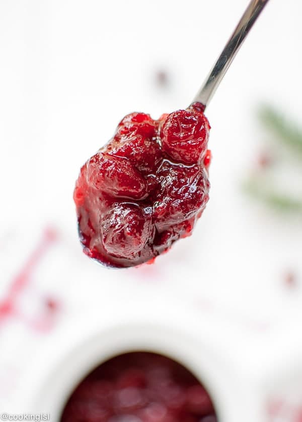 Easy Homemade Cranberry Sauce