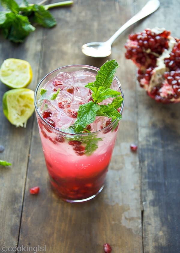 Pomegranate Mojito Cocktail