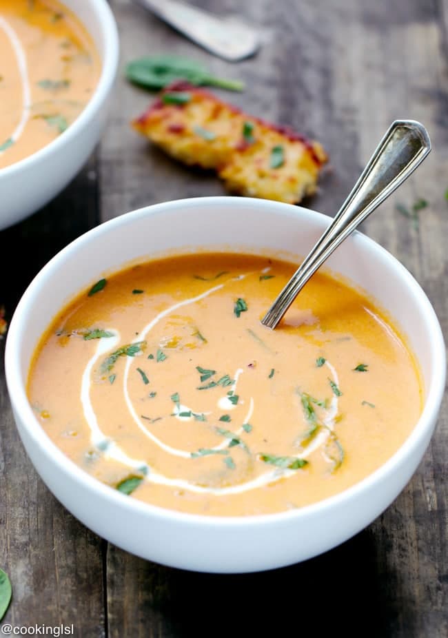Creamy Tomato And Spinach Soup