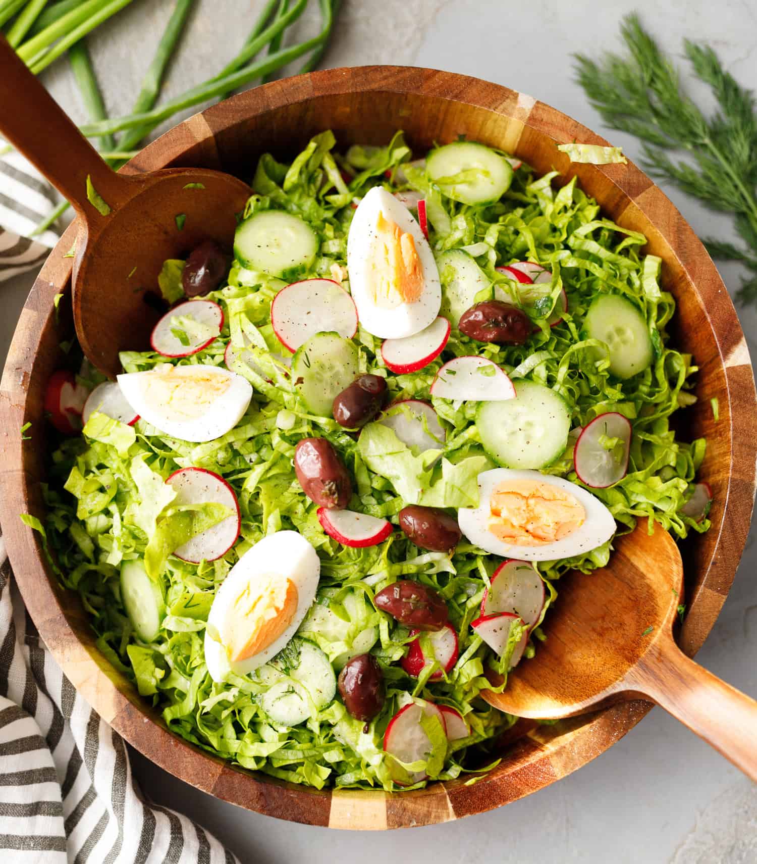 Bulgarian Green Salad