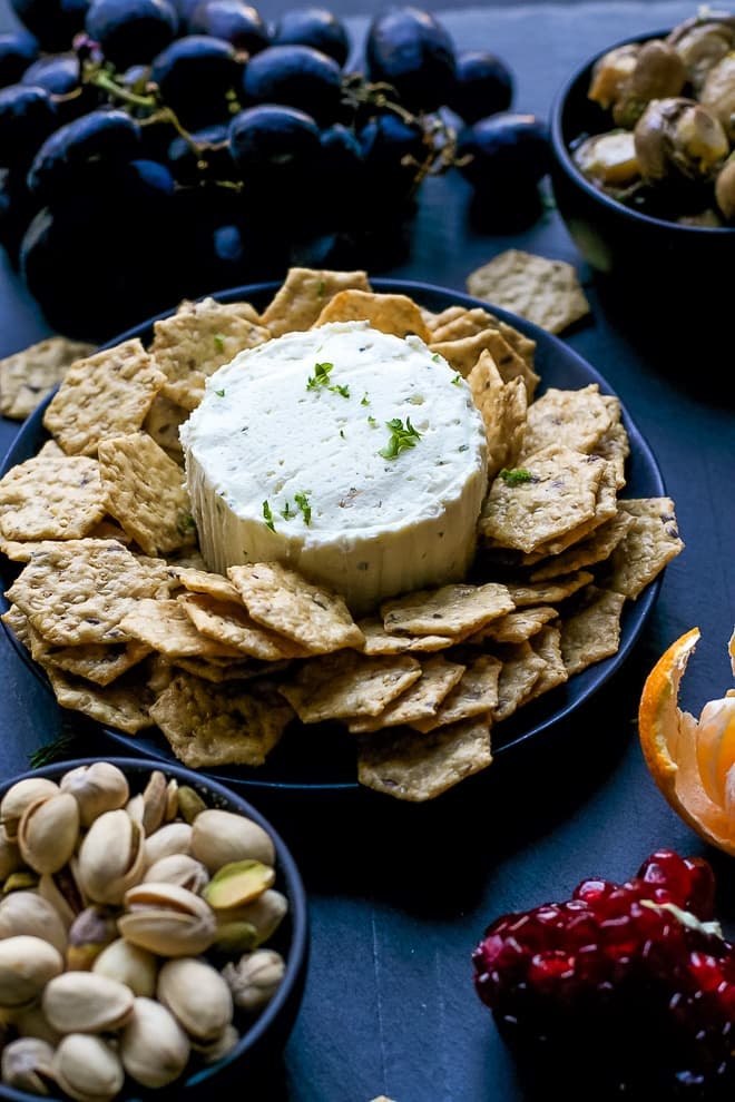 HOW TO MAKE HOLIDAY PLATTER WITH BOURSIN®