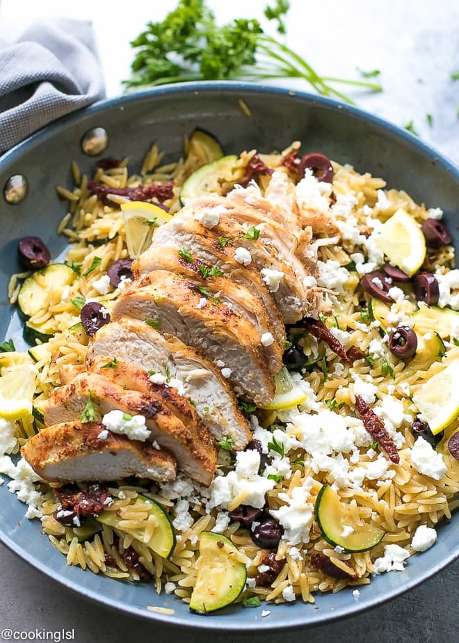 ORZO WITH ZUCCHINI, SUN DRIED TOMATOES AND CHICKEN