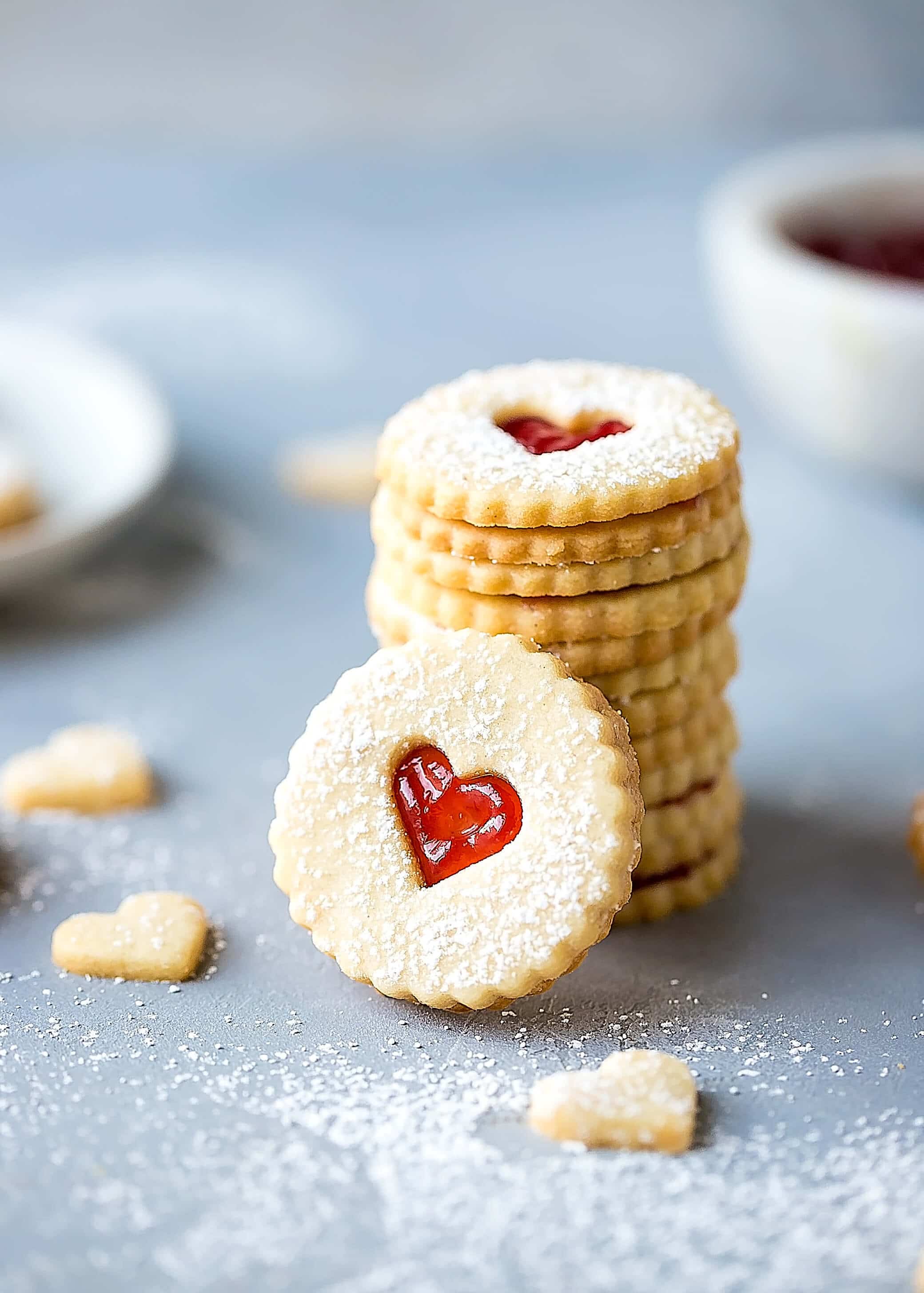 Easy Almond Linzer Cookies Recipe