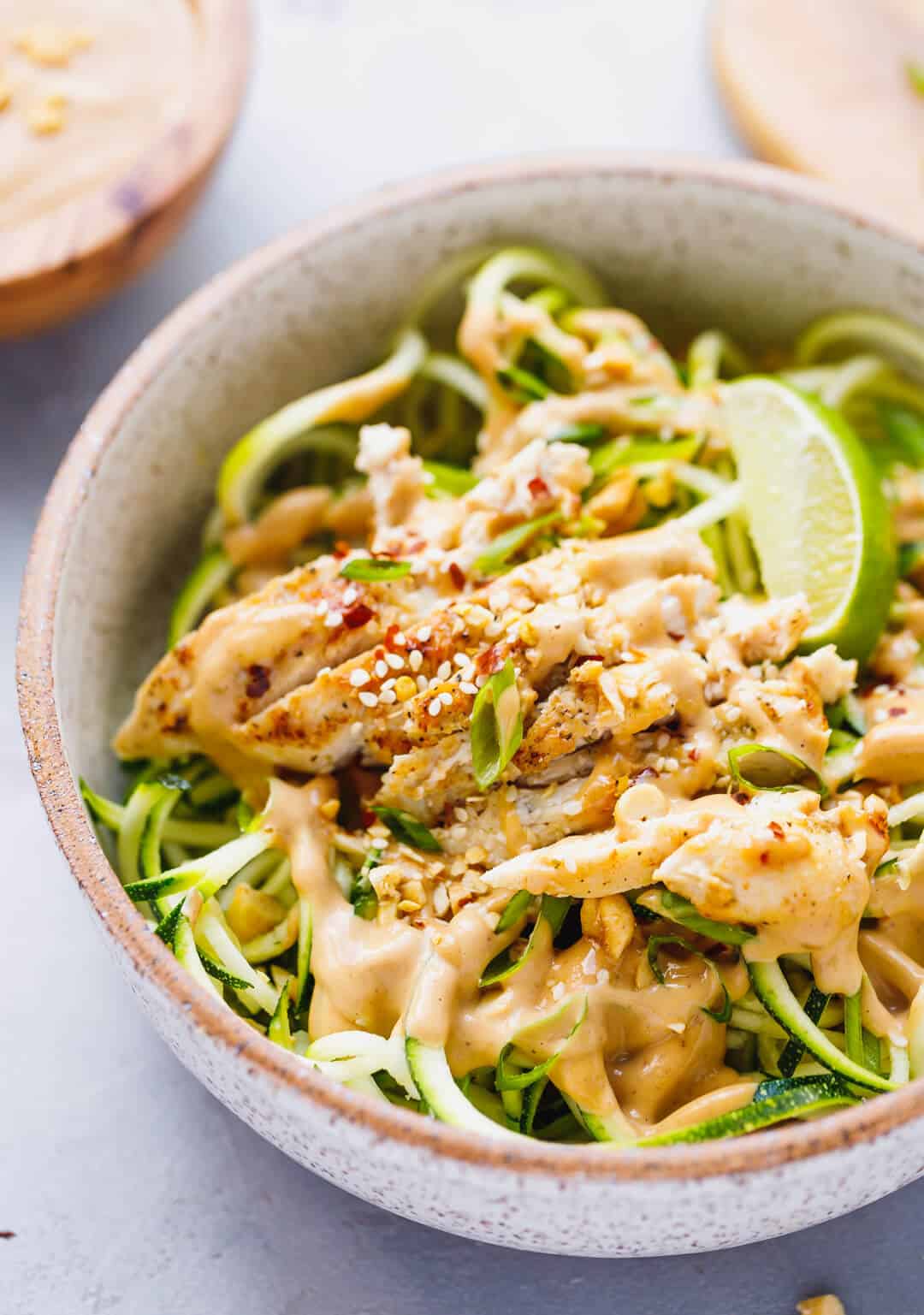 Peanut chicken zucchini noodles
